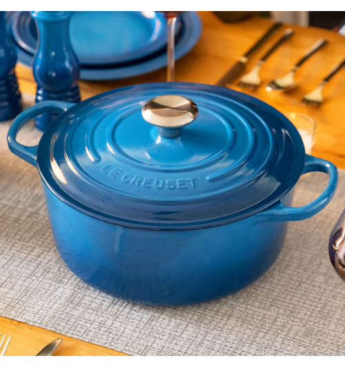 Cast iron dutch oven Cast iron dutch oven