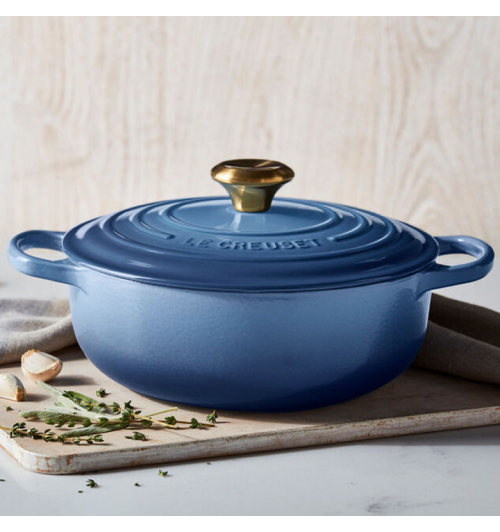 Cast iron dutch oven Cast iron dutch oven