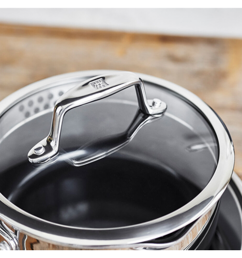 Stainless steel saucepan with lid Stainless steel saucepan with lid